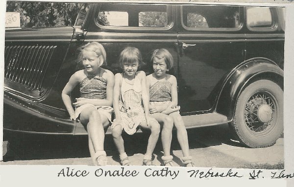 Alice, Onalee, Cathy - Nebraska Street